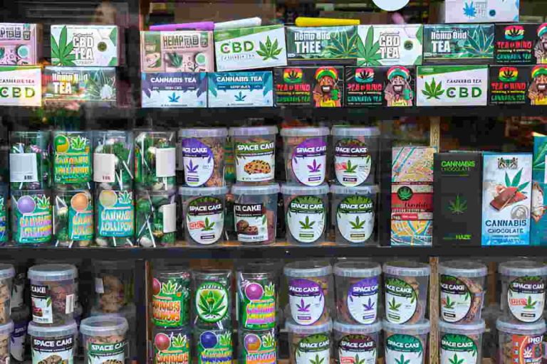 The Ultimate Guide To Shopping at a Weed Dispensary